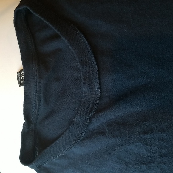 The Concert Tee District Navy Crewneck Tshirt Size Large - Picture 8 of 12